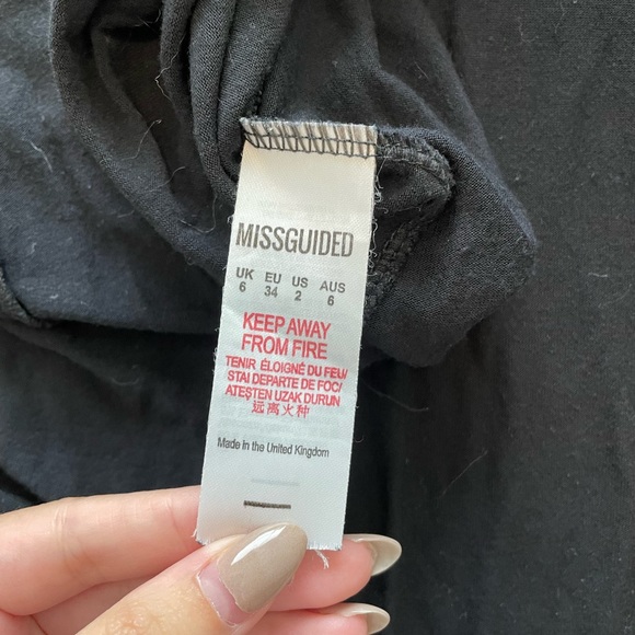 Drop Back Swing T-Shirt Dress Black - Picture 2 of 7